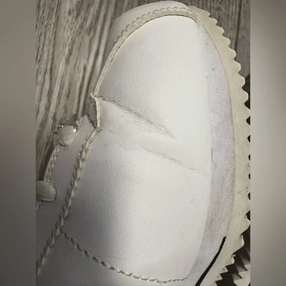 Nike Cortez black and white shoes - Picture 7 of 11